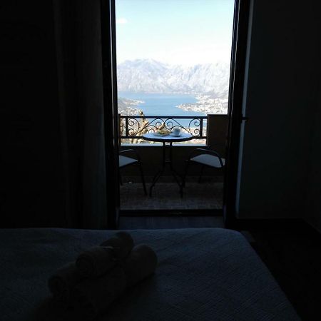 Big Hill Apartment Kotor Dış mekan fotoğraf
