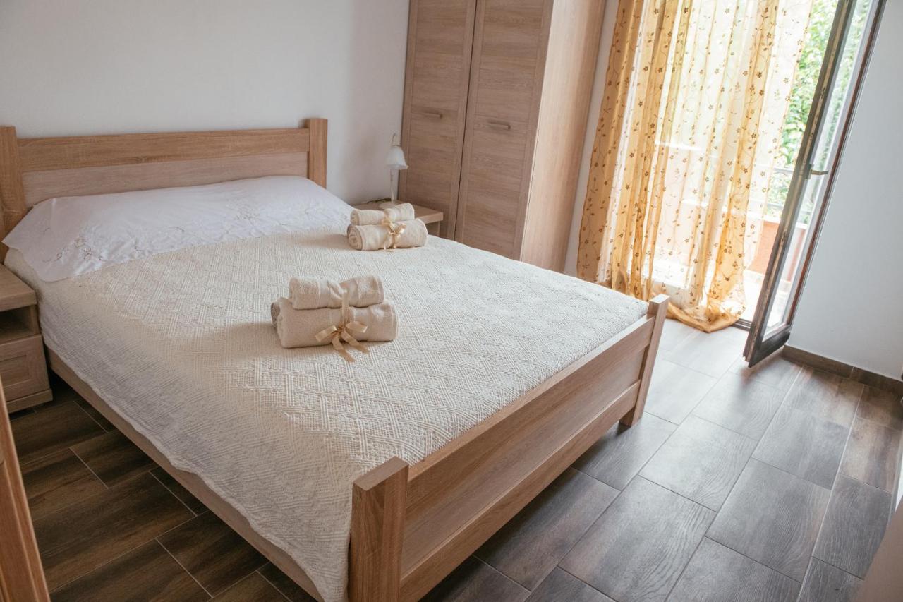 Big Hill Apartment Kotor Dış mekan fotoğraf