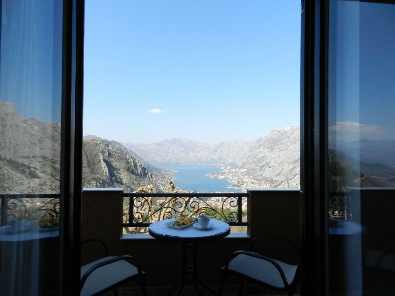 Big Hill Apartment Kotor Dış mekan fotoğraf